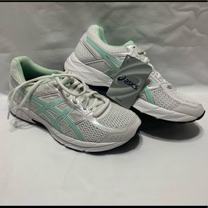 Women’s Asics Gel Contend 4 size 7.5, new with tag.
